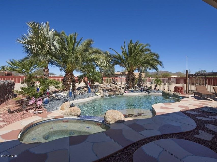 001_Resort-like Backyard
