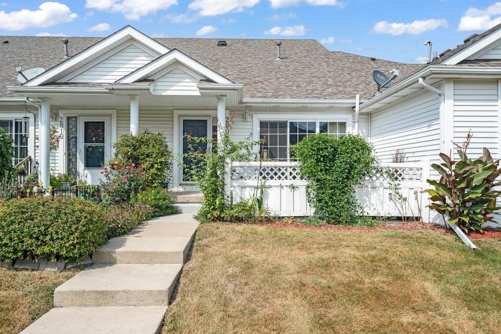 2806 Ithica Ct, Altoona, IA 50009 - photo 1