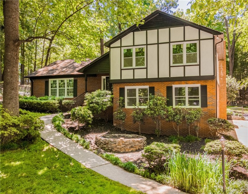 211 Cumberland Way, Anderson, SC 29621 - photo 1