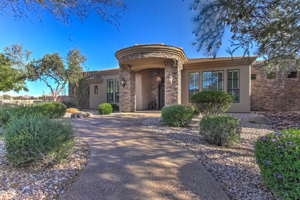 2045 E Avenida Del Valle Ct-1