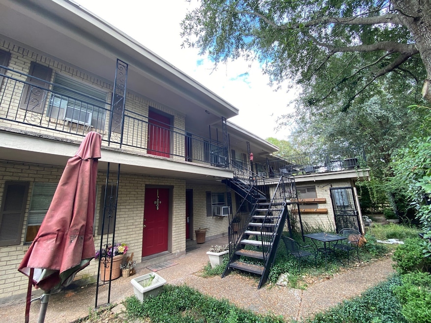 226 Oriole St unit 4, Houston, TX 77018 - photo 1