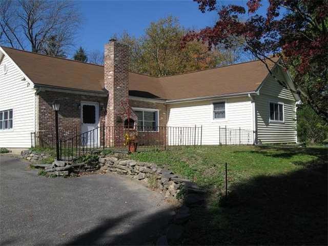 828 Winterton Rd unit 830, Middletown, NY 10940 - photo 1