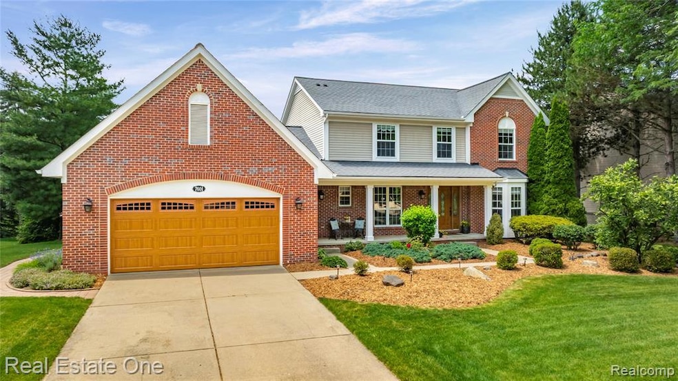 WELCOME HOME! 4 bed colonial w/1st flr laundry & office