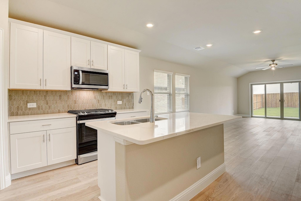 2120 Palomino Ln, Seagoville, TX 75159 - photo 1