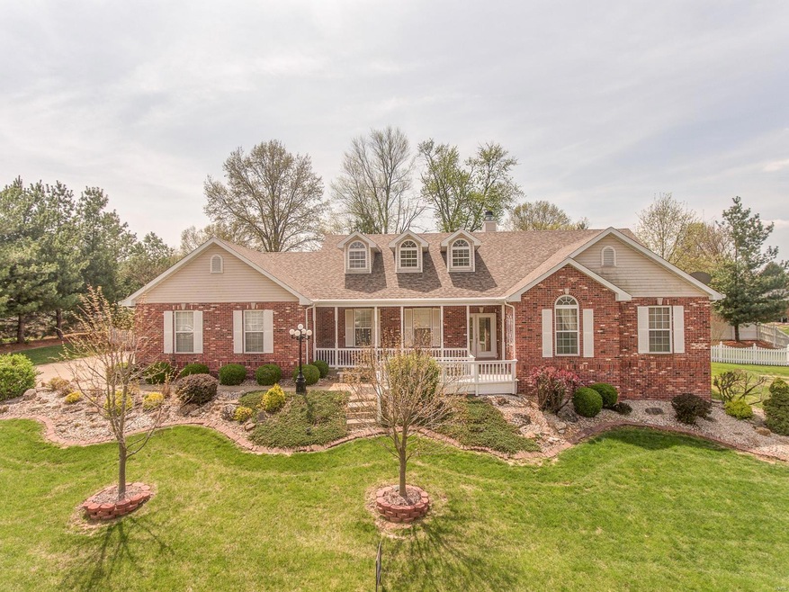 1105 Saddlewood Dr, Maryville, IL 62062 - photo 1