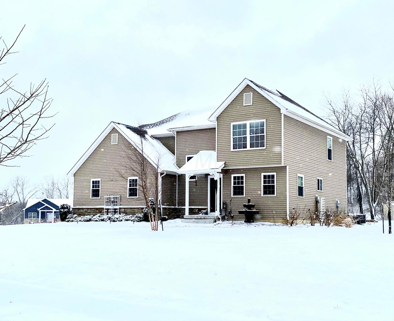 111 Honeysuckle Ln, Thornville, OH 43076 - photo 1