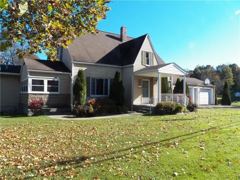 Welcome Home to 1.73 acres!