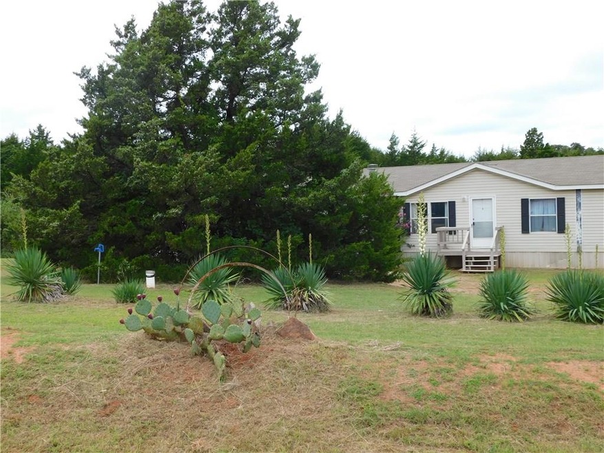 Front of property has great landscaping.