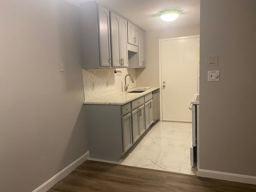 27 Village Rock Ln unit 13, Natick, MA 01760 - photo 1