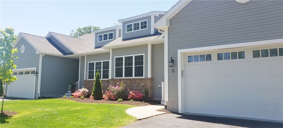 5 W Glen Ln, West Warwick, RI 02893 - photo 1