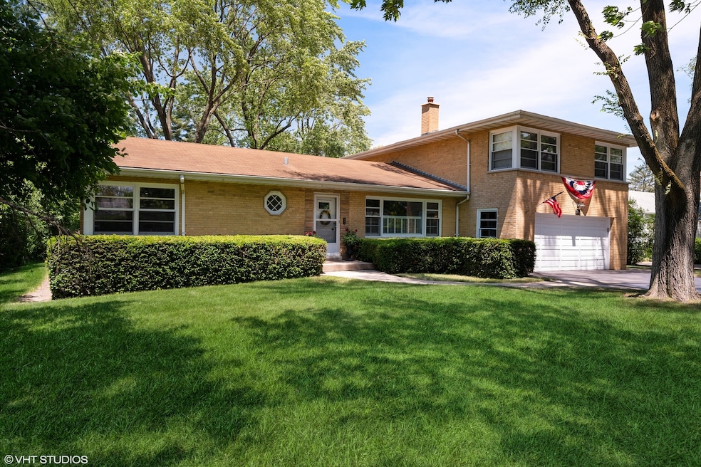 1544 Longvalley Rd, Glenview, IL 60025 - photo 1