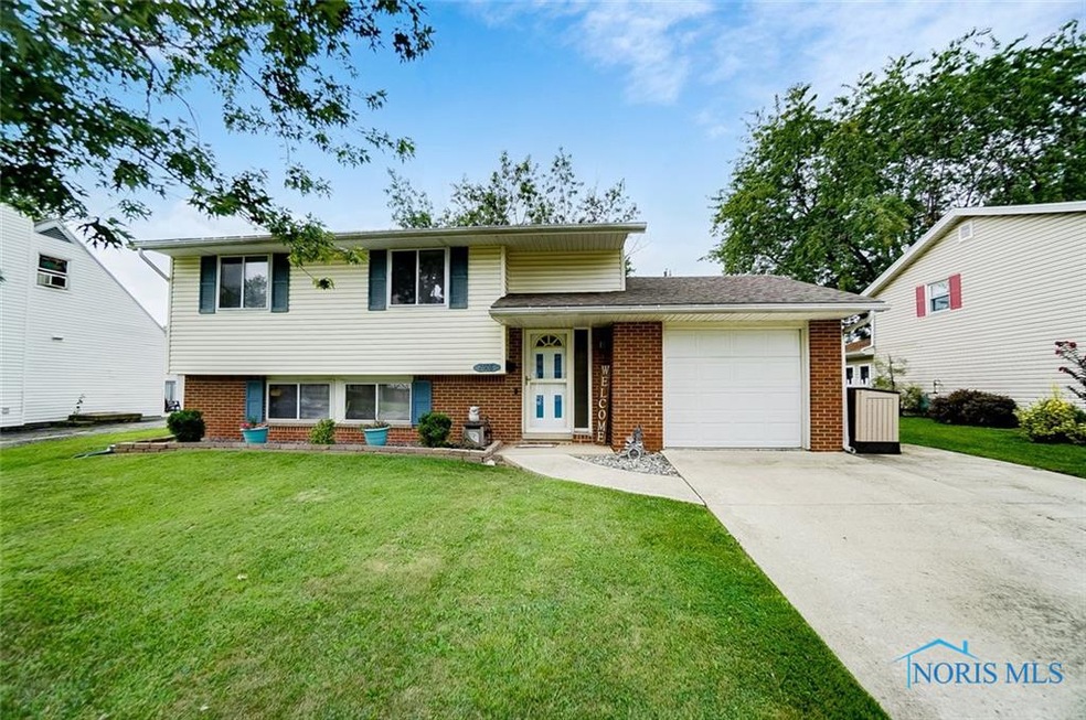 2608 Eton Place, Findlay, OH 45840 - photo 1