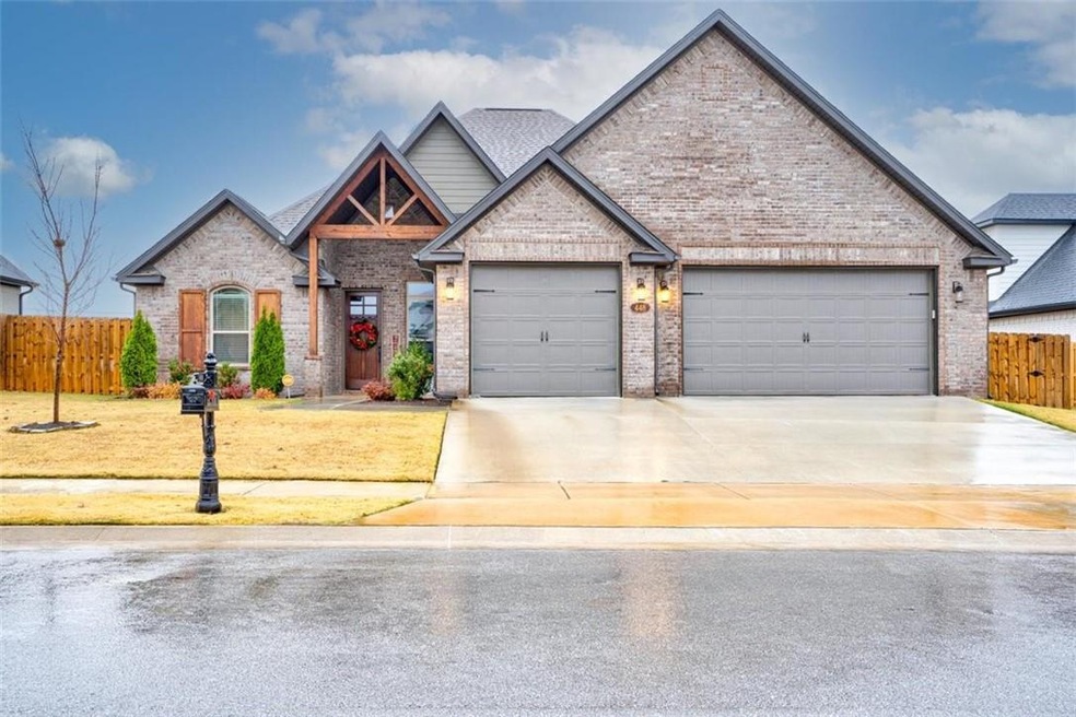 448 Via Stelvio Ave, Tontitown, AR 72762 - photo 1