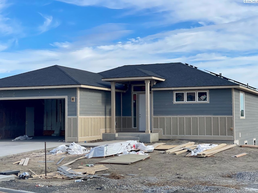 For Sale $760,000 • Co-Listing Agent