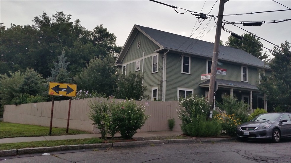 221 Early St, Providence, RI 02907 - photo 1