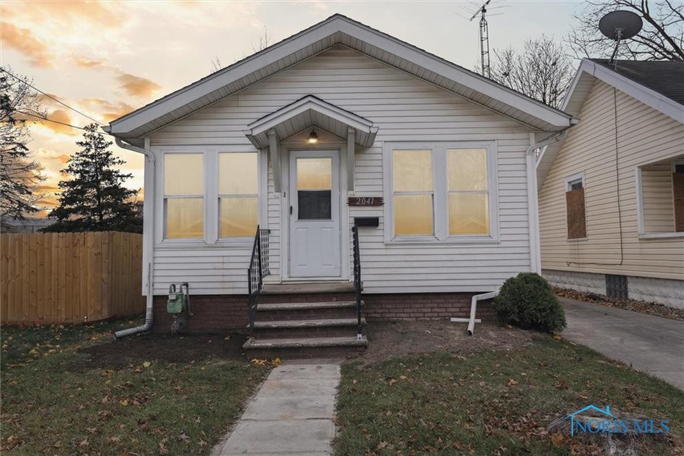 2041 Fairfax Rd, Toledo, OH 43613 - photo 1