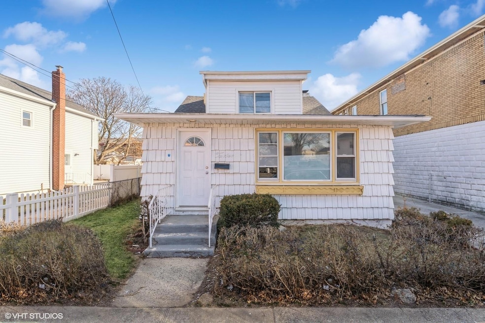 Pending $599,000 • Co-Listing Agent