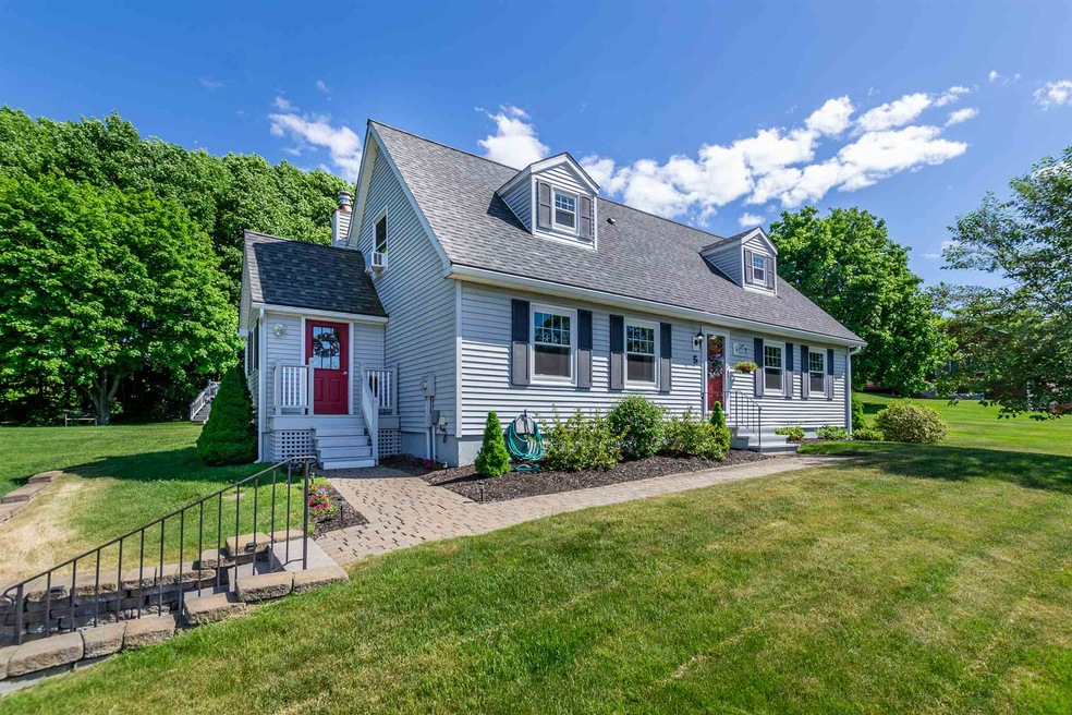 5 Stone Ridge Dr, Rochester, NH 03867 - photo 1