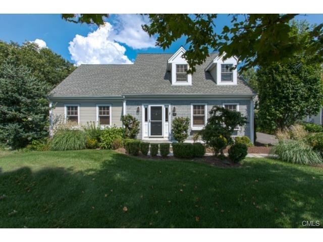 Wonderful Curb Appeal!!