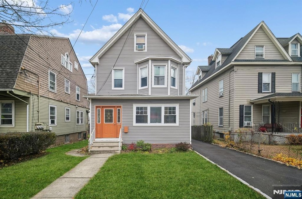 159 Valley Rd unit 2, Montclair, NJ 07042 - photo 1