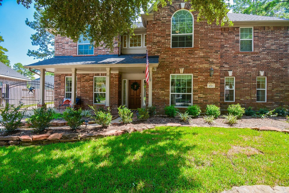Enjoy this traditional cul de sac Coles Crossing home with private driveway gate.  Recently installed garden and sod.
