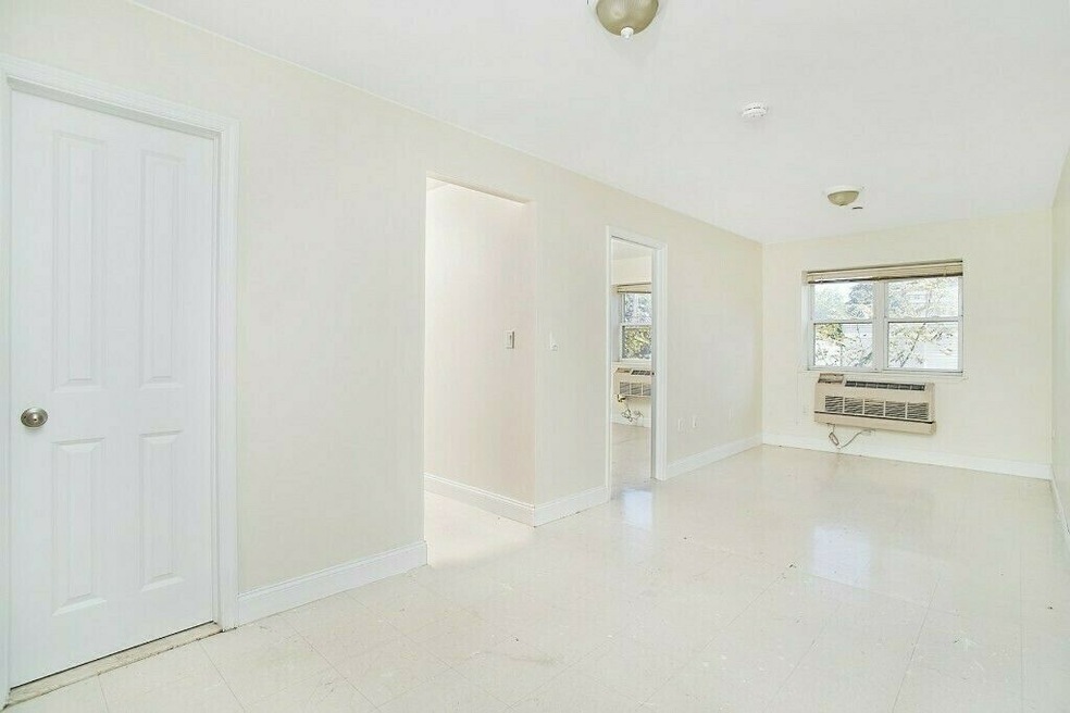 2470 Beaumont Ave unit 2A, Bronx, NY 10458 - photo 1