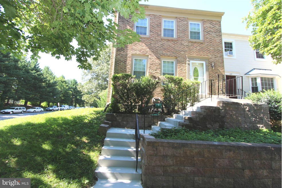 6103 Heron Pond Ct, Burke, VA 22015 - photo 1