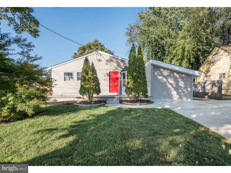 615 Smith Ln, Mount Holly, NJ 08060 - photo 1