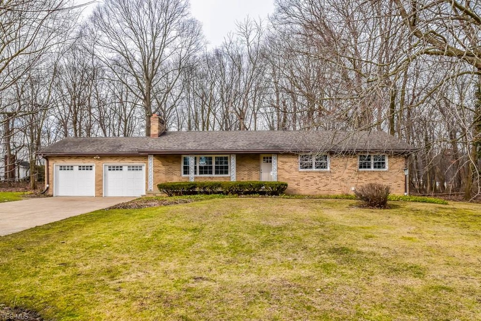 5507 Homecrest Dr, Akron, OH 44319 - photo 1