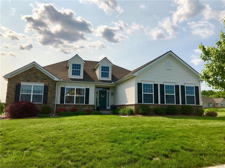 4702 Farrcroft Dr, Easton, PA 18040 - photo 1