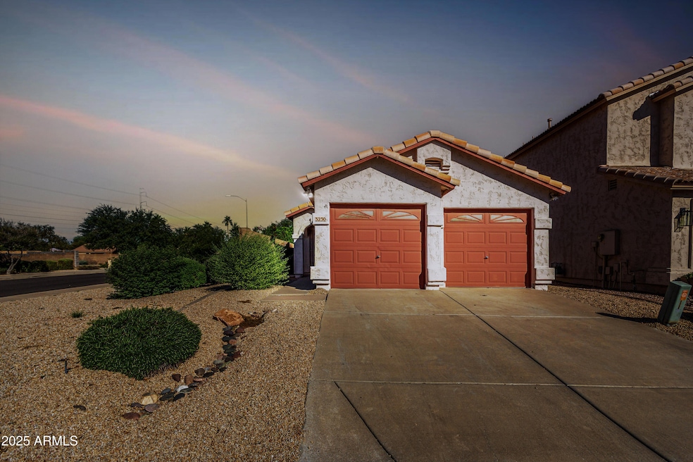 3230 E Kristal Way, Phoenix, AZ 85050 - photo 1