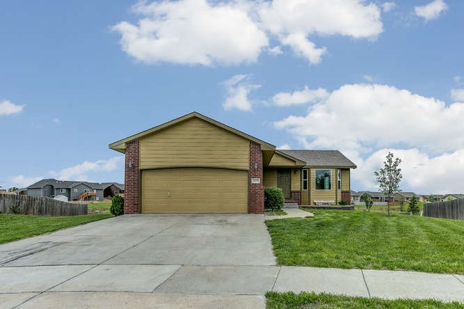Nice Location - Cul-De-Sac Lot