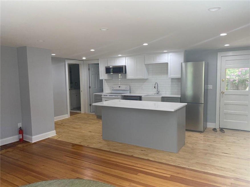 35 Kingston Ave, Newport, RI 02840 - photo 1