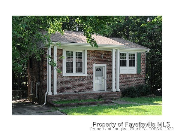 727 Ashbrook Rd, Fayetteville, NC 28314 - photo 1