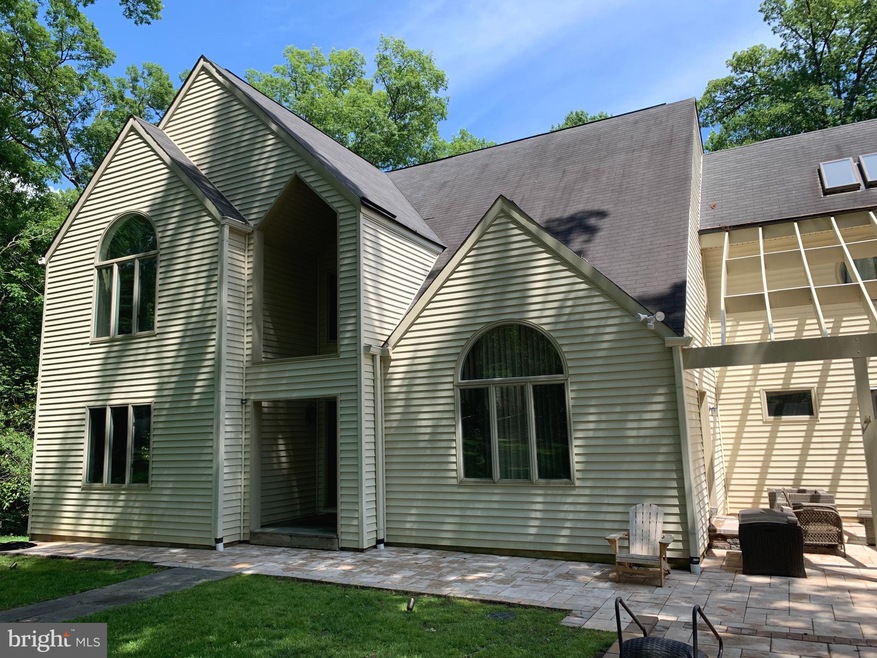 8439 Lee Alan Dr, Fairfax Station, VA 22039 - photo 1