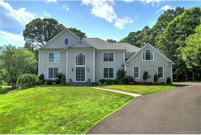 24 Hedgefield Ct, Orange, CT 06477 - photo 1