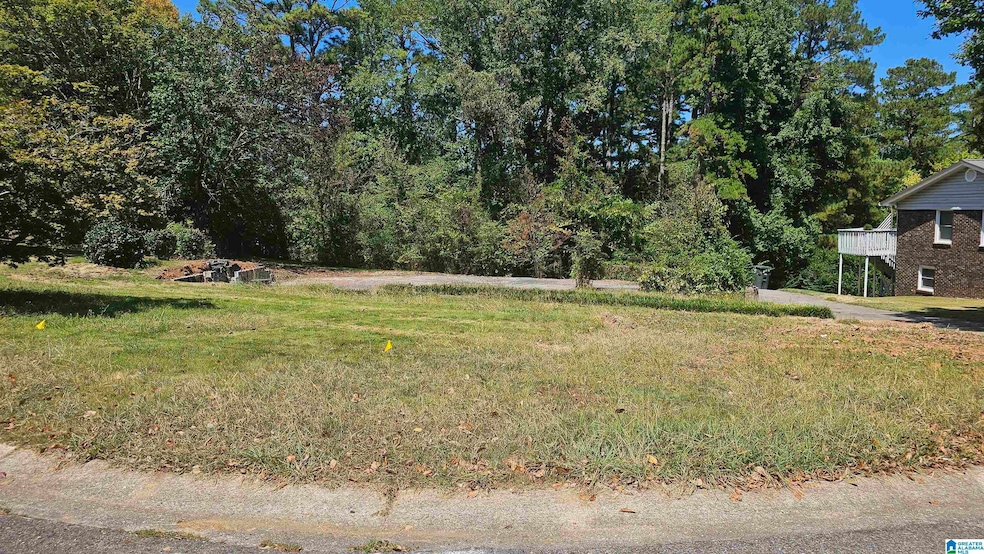 952 Crown Dr unit 1, Birmingham, AL 35235 - photo 1