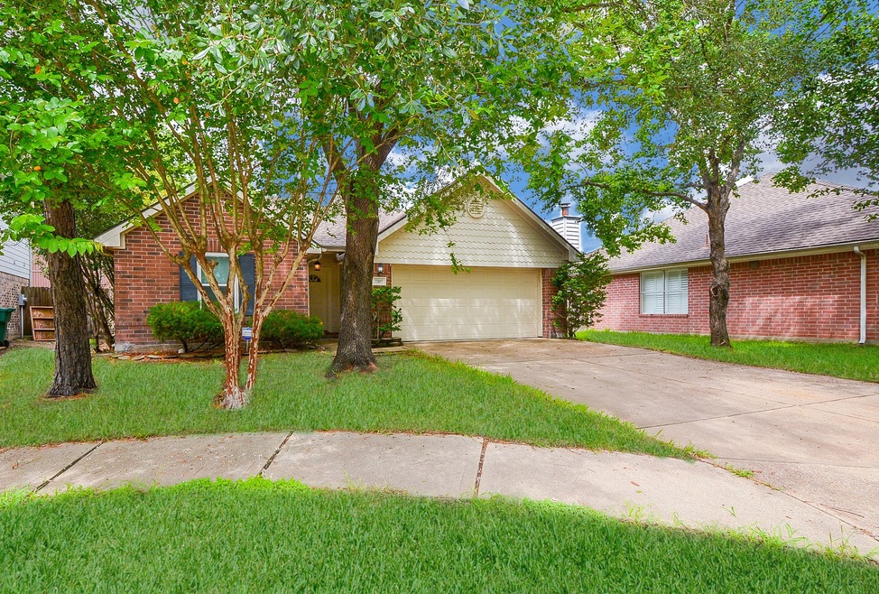 7207 Eldridge Meadow Ct, Houston, TX 77041 - photo 1