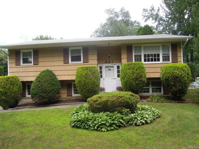 341 S Little Tor Rd, New City, NY 10956 - photo 1