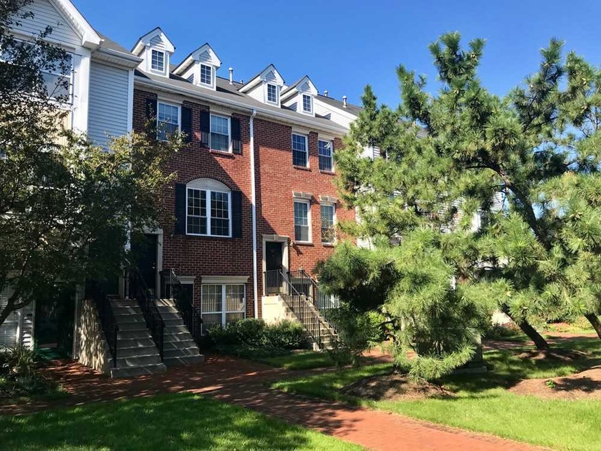 102 Cottonwood St, Jersey City, NJ 07305 - photo 1