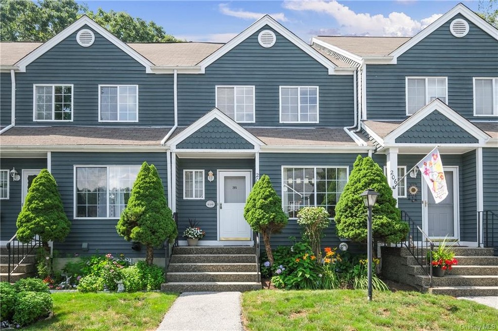 205 Kensington Ct, Brewster, NY 10509 - photo 1