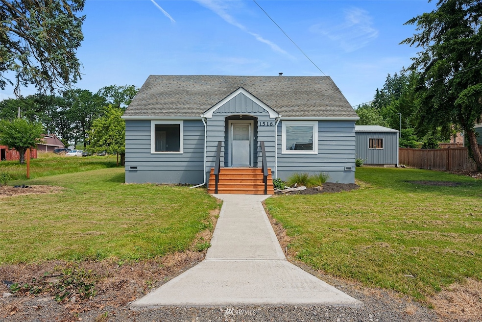 1516 SW William Ave, Chehalis, WA 98532 - photo 1