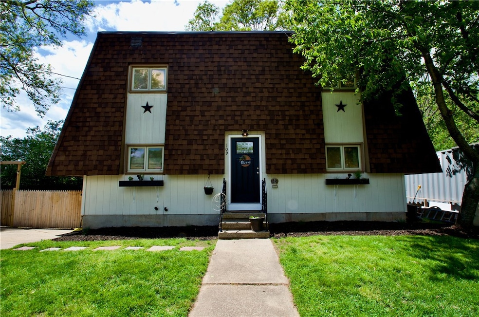 109 Olive St, Woonsocket, RI 02895 - photo 1