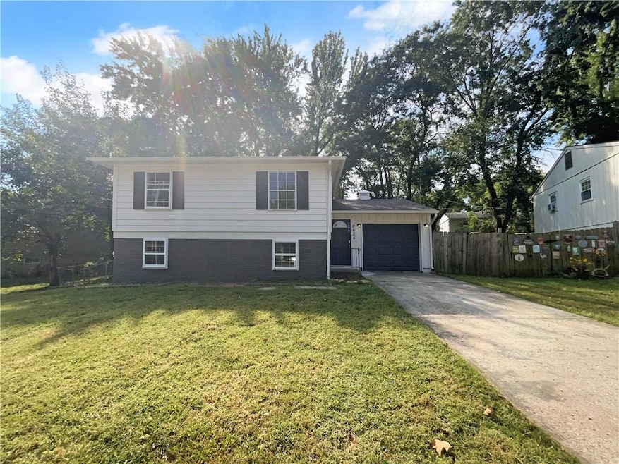 9624 Ditman Way, Kansas City, MO 64134 - photo 1