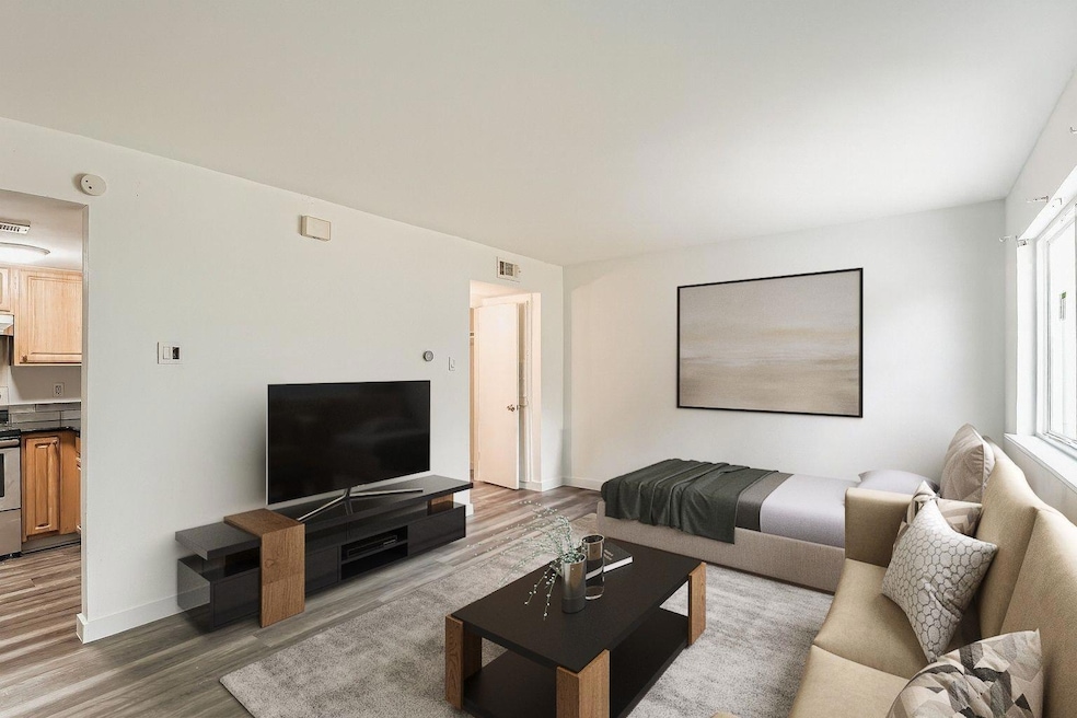 2124 Burton Dr unit 149, Austin, TX 78741 - photo 1