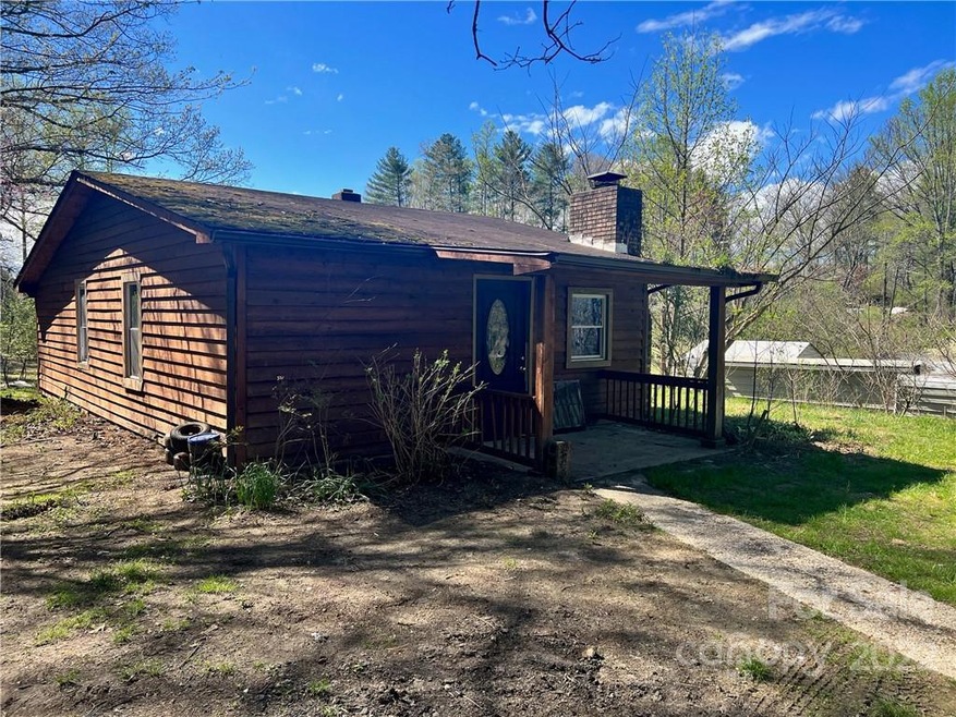 3918 Howard Gap Rd, Hendersonville, NC 28792 - photo 1