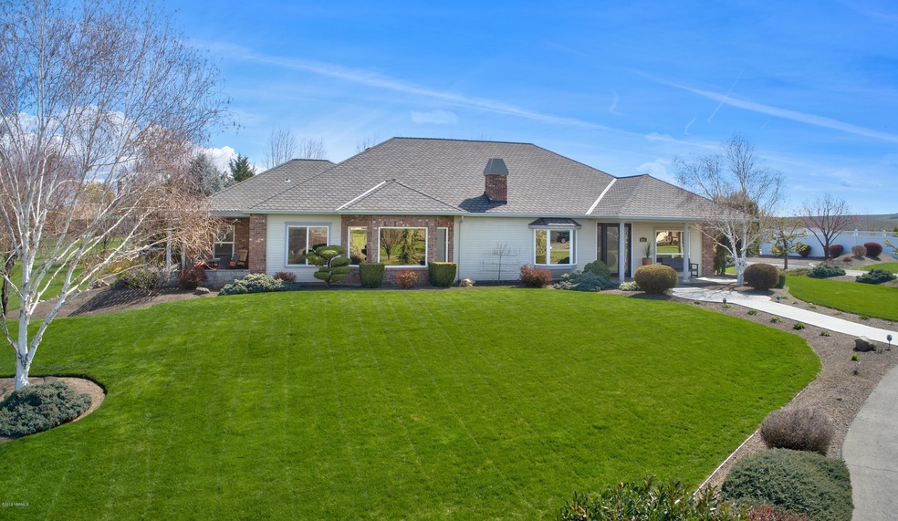 601 Perham Loop