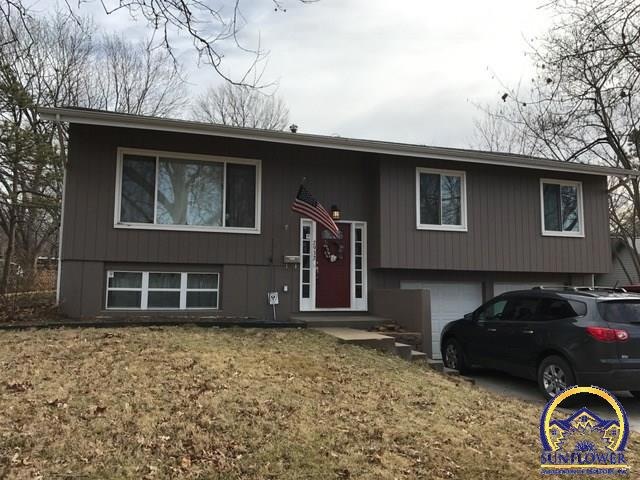 2932 SW Atwood Ave, Topeka, KS 66614 - photo 1