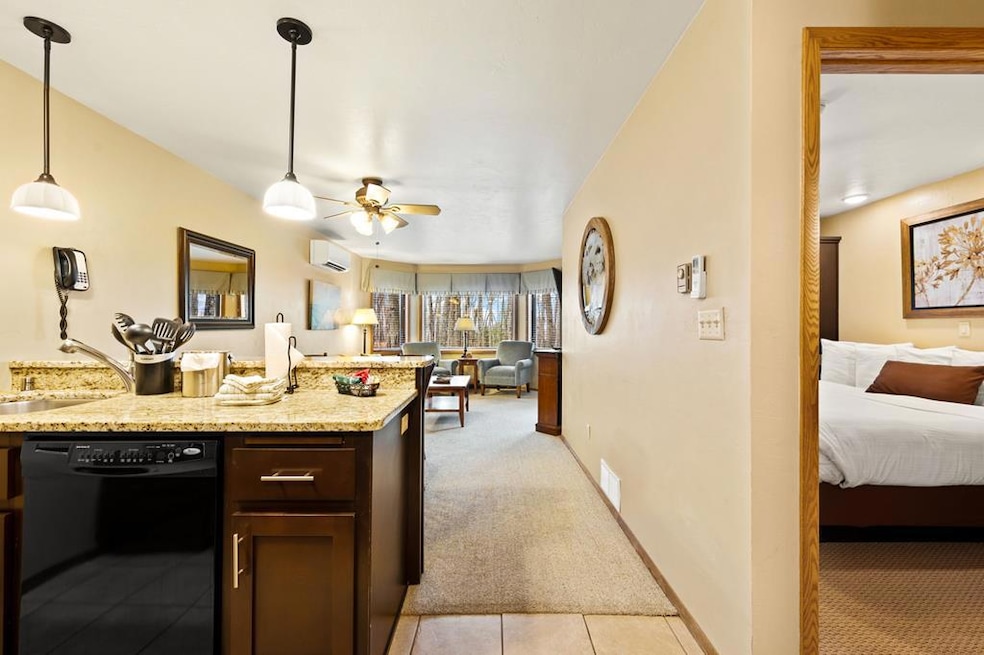 4940 N Landmark Cir unit 3233, Egg Harbor, WI 54209 - photo 1