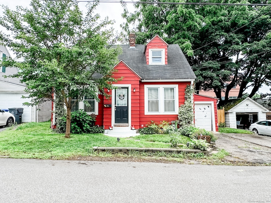 9 Potter St, Danielson, CT 06239 - photo 1